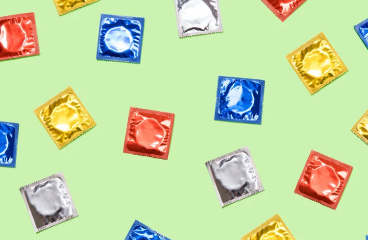 Can Mouth Ulcers Be Passed to Genitals Through Oral Sex?